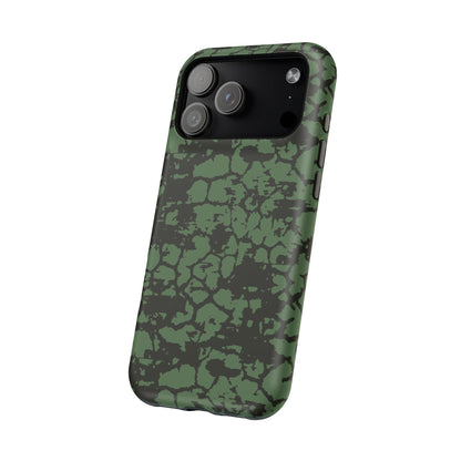 Faded Green Giraffe MagSafe Tough iPhone Case