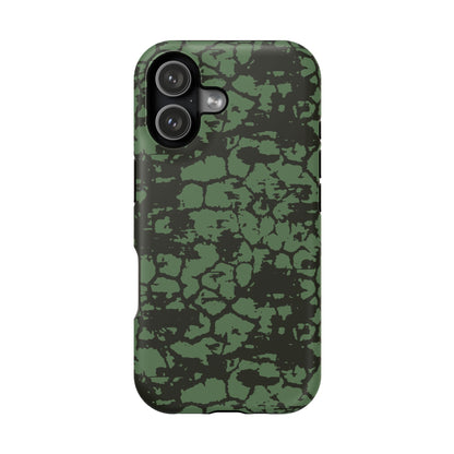 Faded Green Giraffe MagSafe Tough iPhone Case