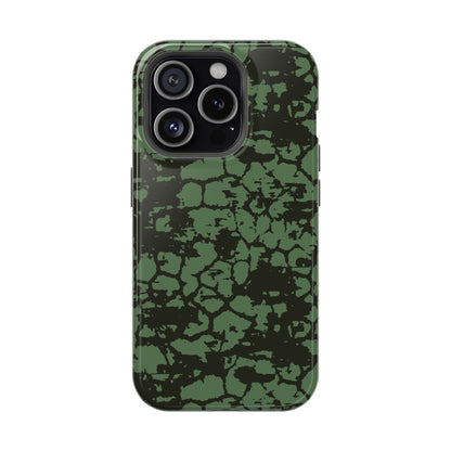 Faded Green Giraffe MagSafe Tough iPhone Case